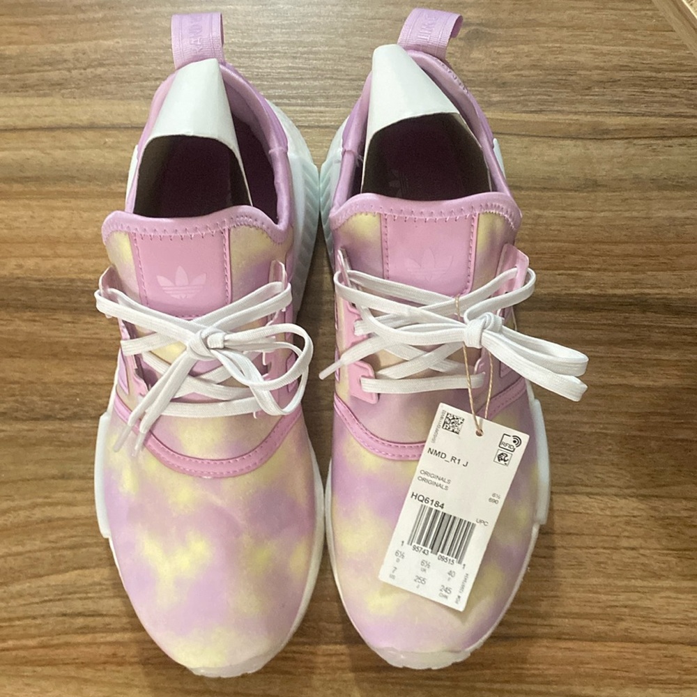 New Adidas Women’s NMD_R1 Size 7 Women Pink and Yellow - Picture 2 of 14